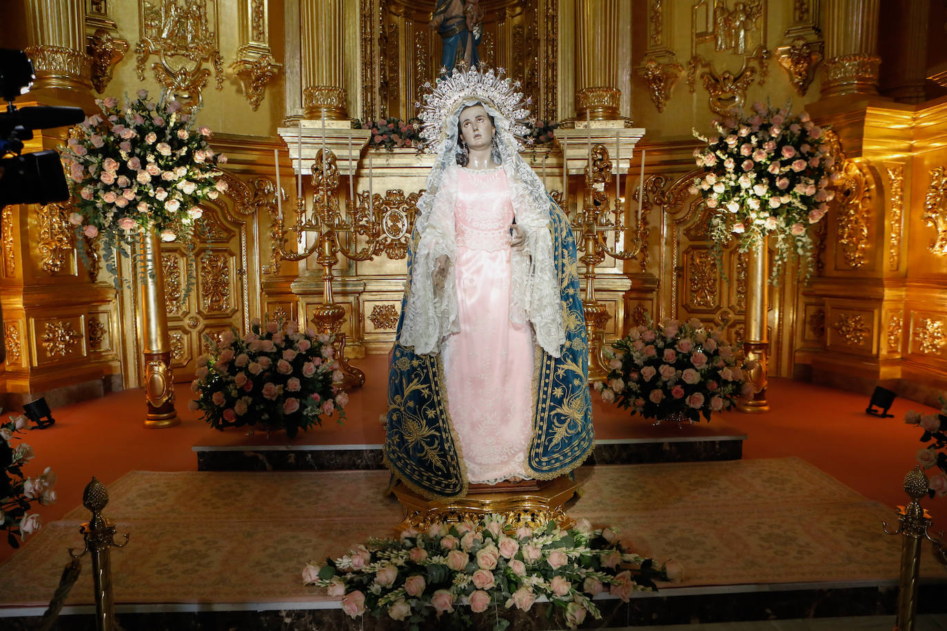 El besamanos a la Virgen de la Amargura de Lorca, en imágenes