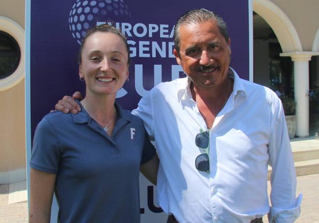 La profesional Marina Escobar e Ignacio Iturbe, vicepresidente de la Territorial andaluza.