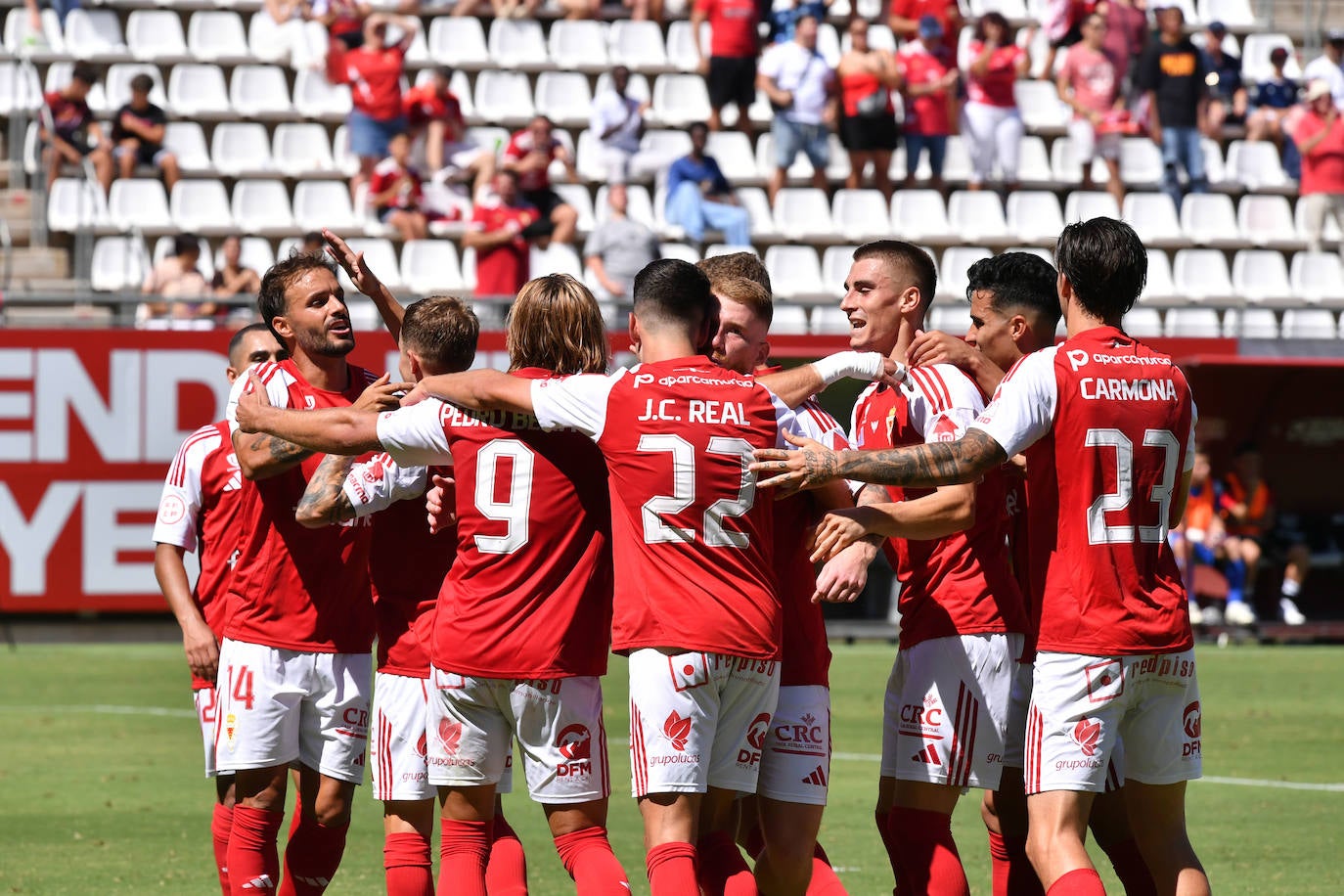 La victoria del Real Murcia contra el Mérida, en imágenes