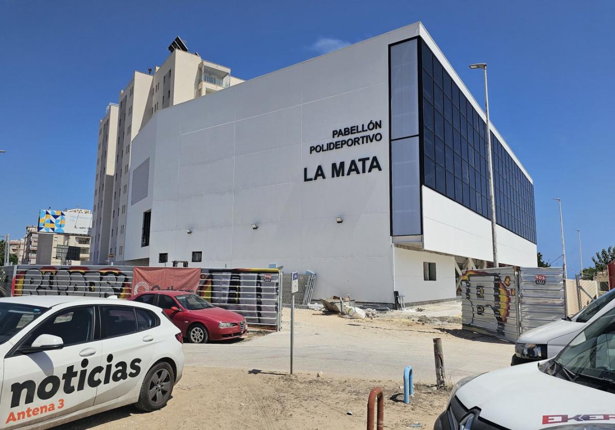 Las obras del pabellón de La Mata, el pasado agosto.