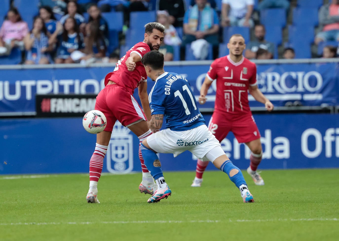 La derrota del Cartagena frente al Oviedo, en imágenes