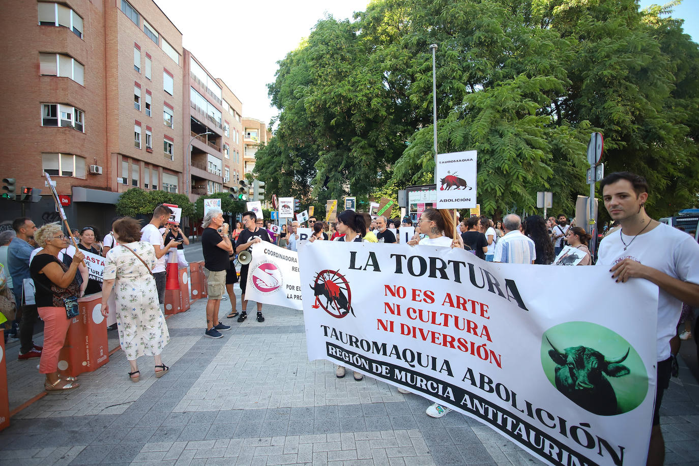 Las imágenes del ambiente de la primera corrida de la Feria de Murcia