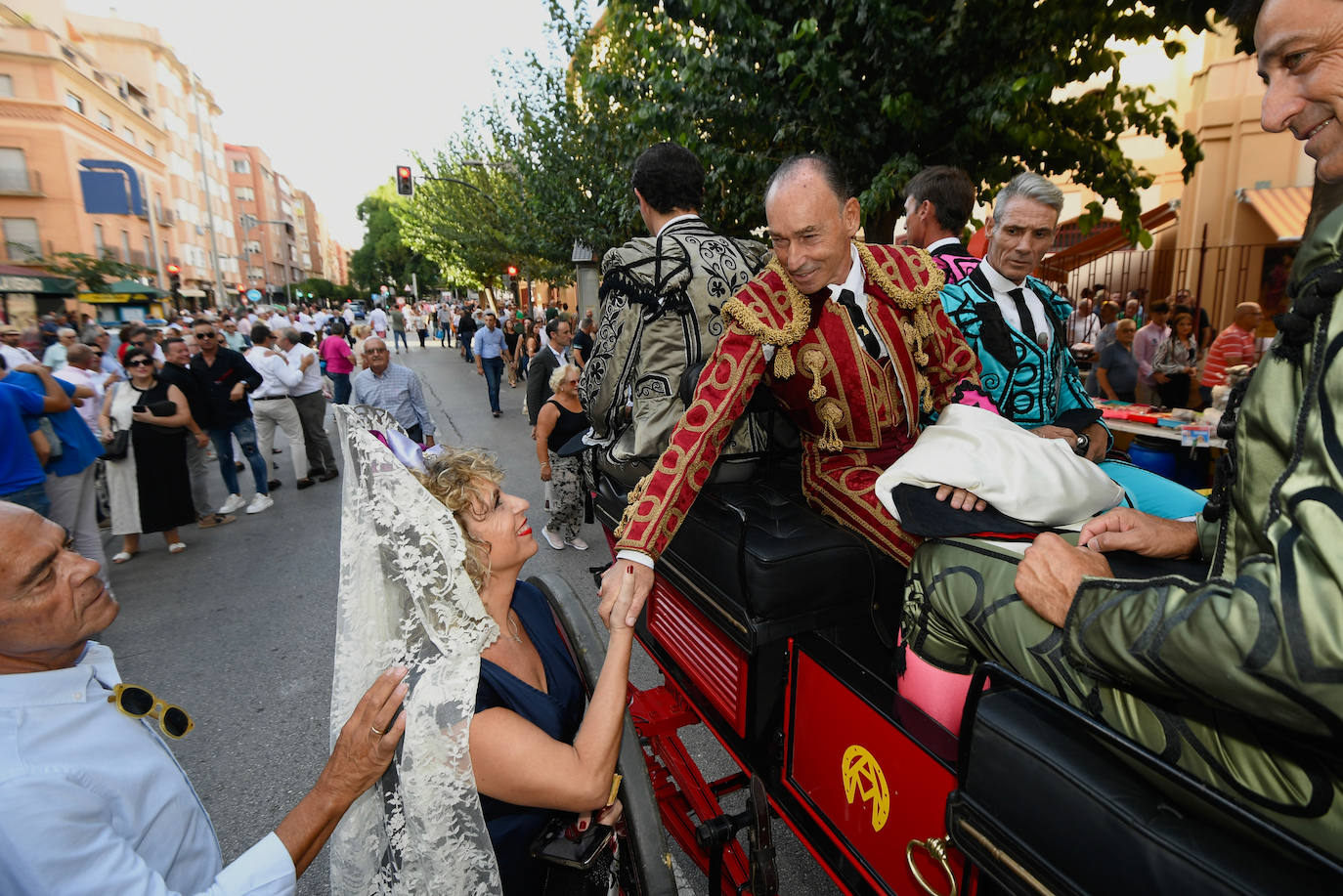 Una goyesca con grandes invitados