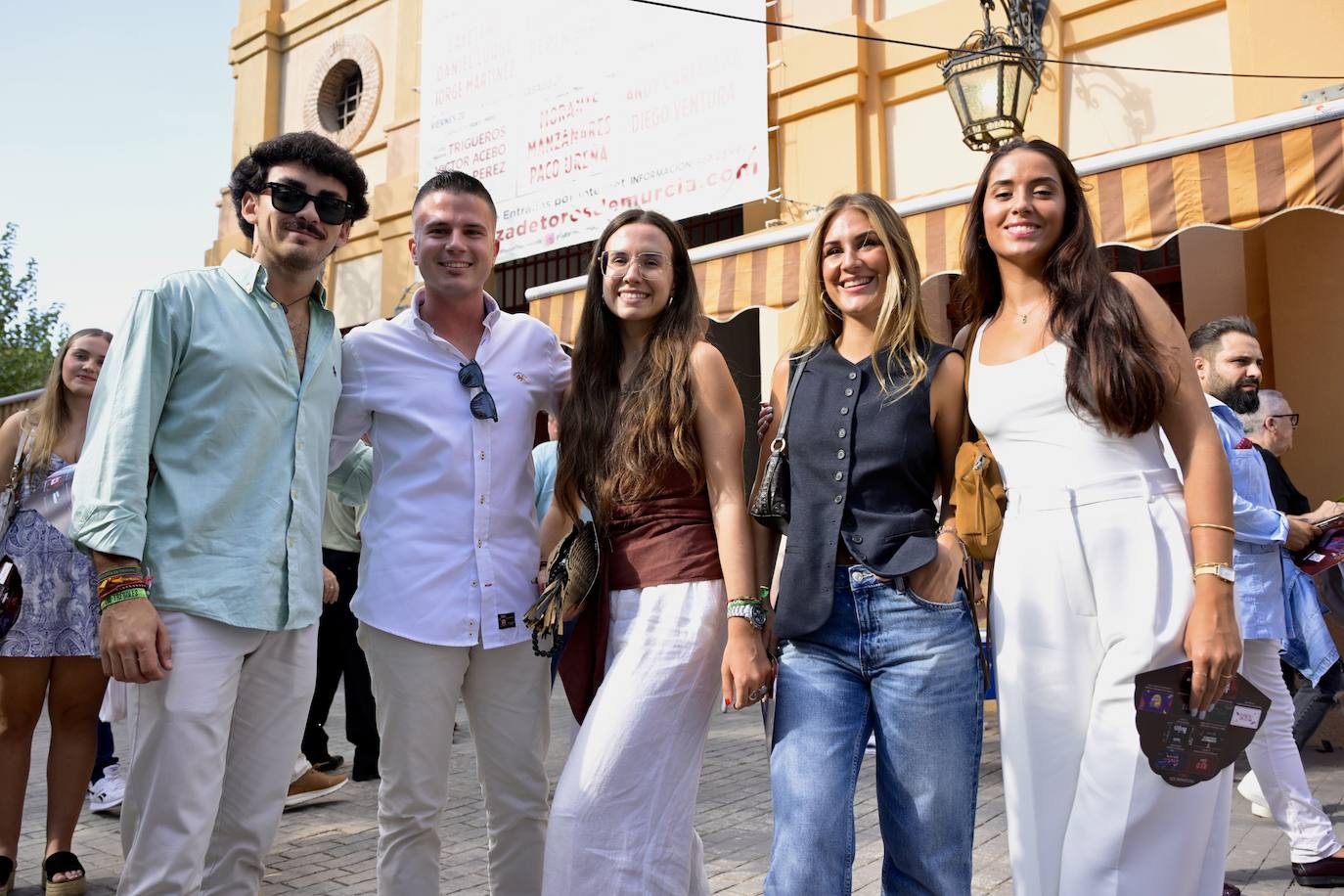 Las imágenes del ambiente de la corrida del día de la Romería en Murcia