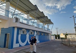 Visita al pabellón del Polideportivo recién remodelado.