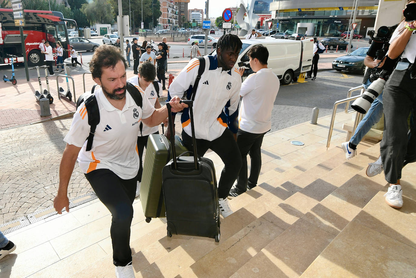 Real Madrid, Barcelona y Unicaja ya están en Murcia para la Supercopa