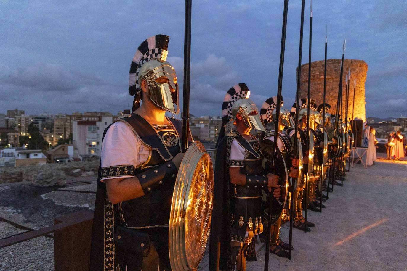 Encendido del fuego sagrado en Cartagena, en imágenes