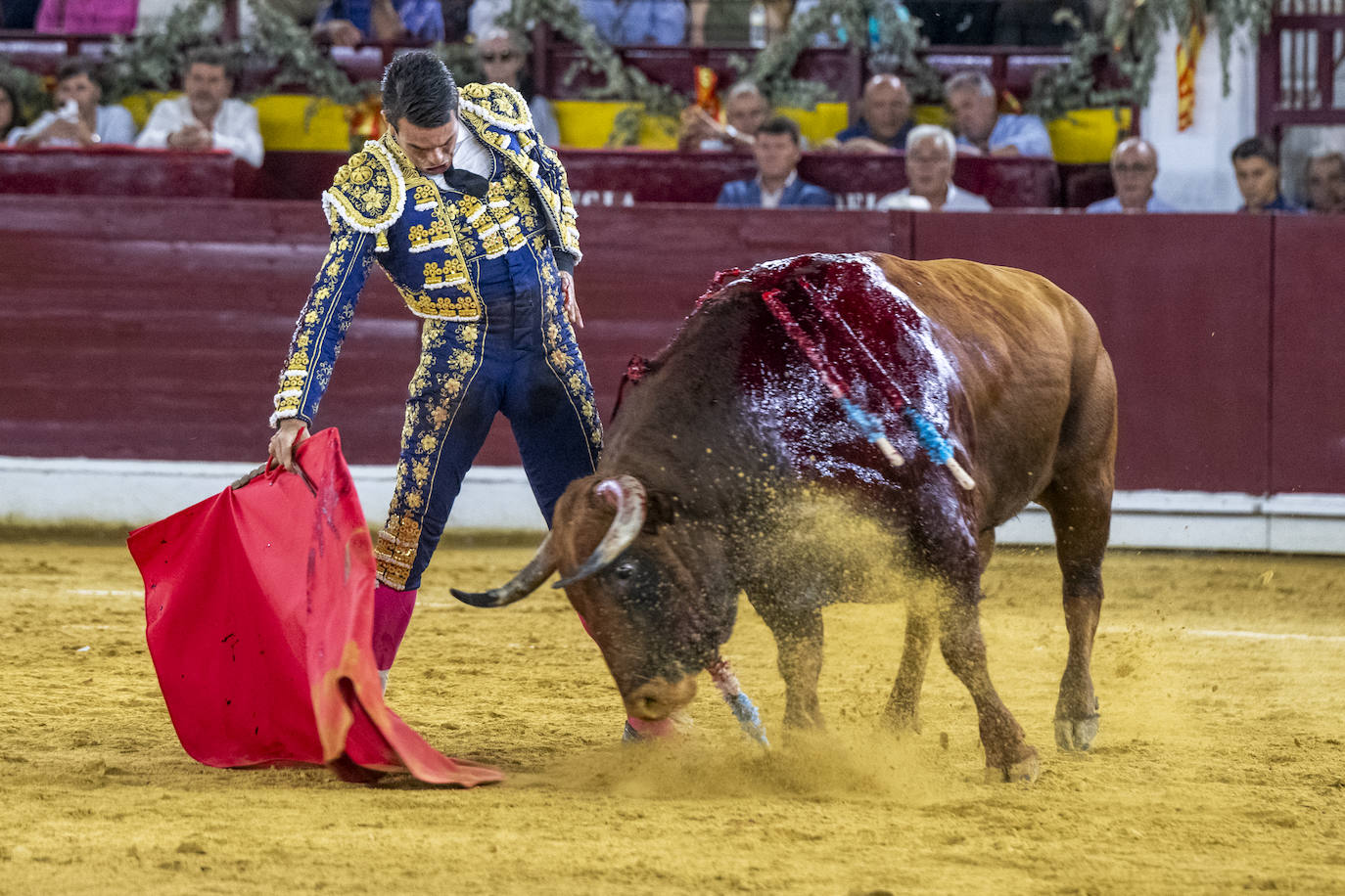 La cuarta corrida de toros de la Feria de Murcia, en imágenes