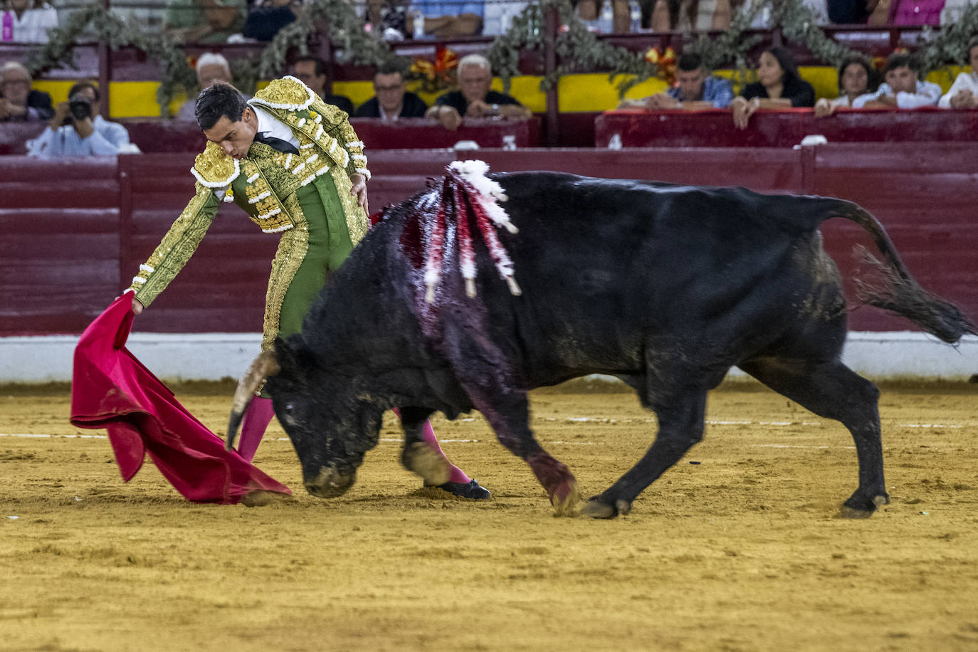 La cuarta corrida de toros de la Feria de Murcia, en imágenes