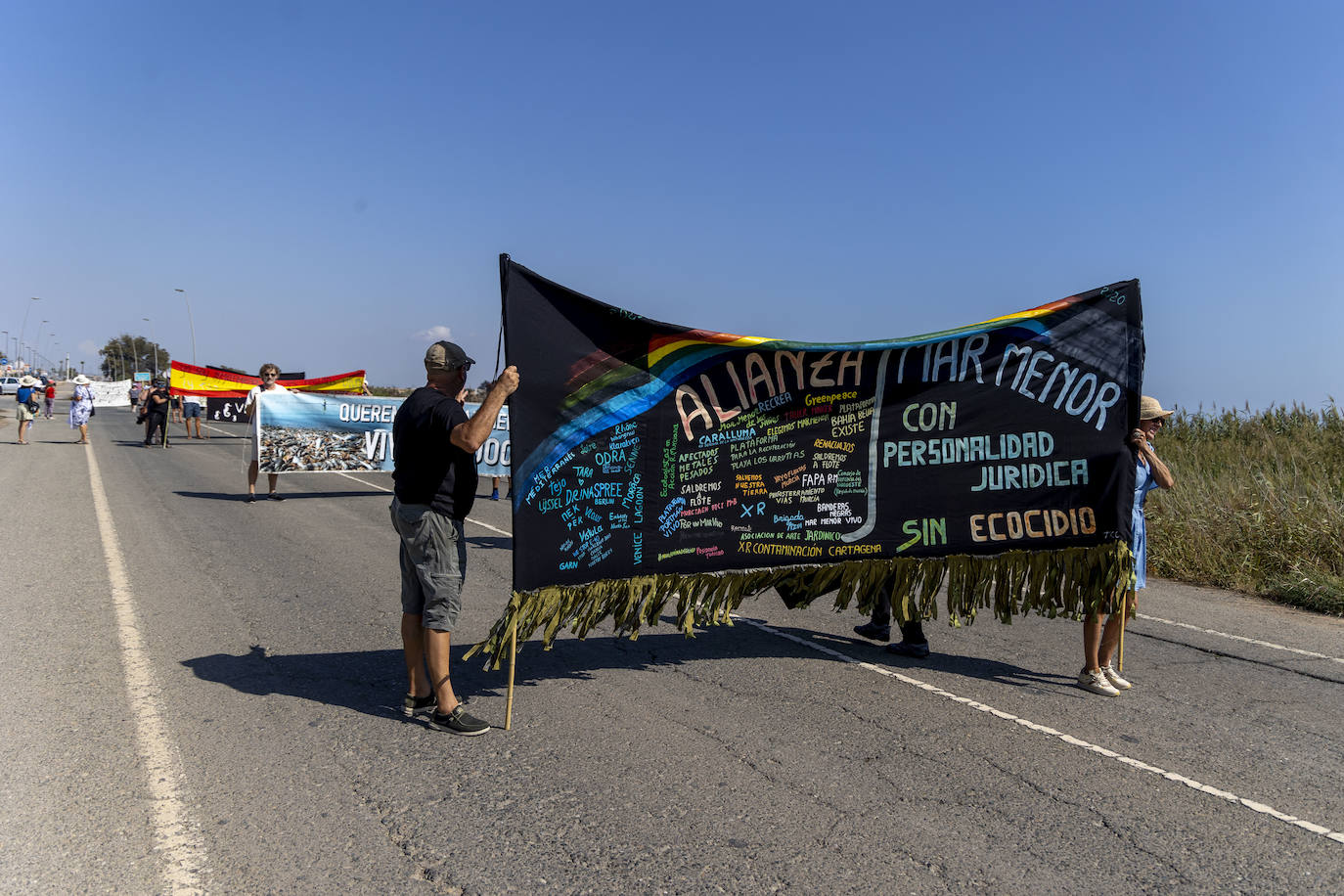 La manifestación en la Rambla del Albujón por el Mar Menor, en imágenes