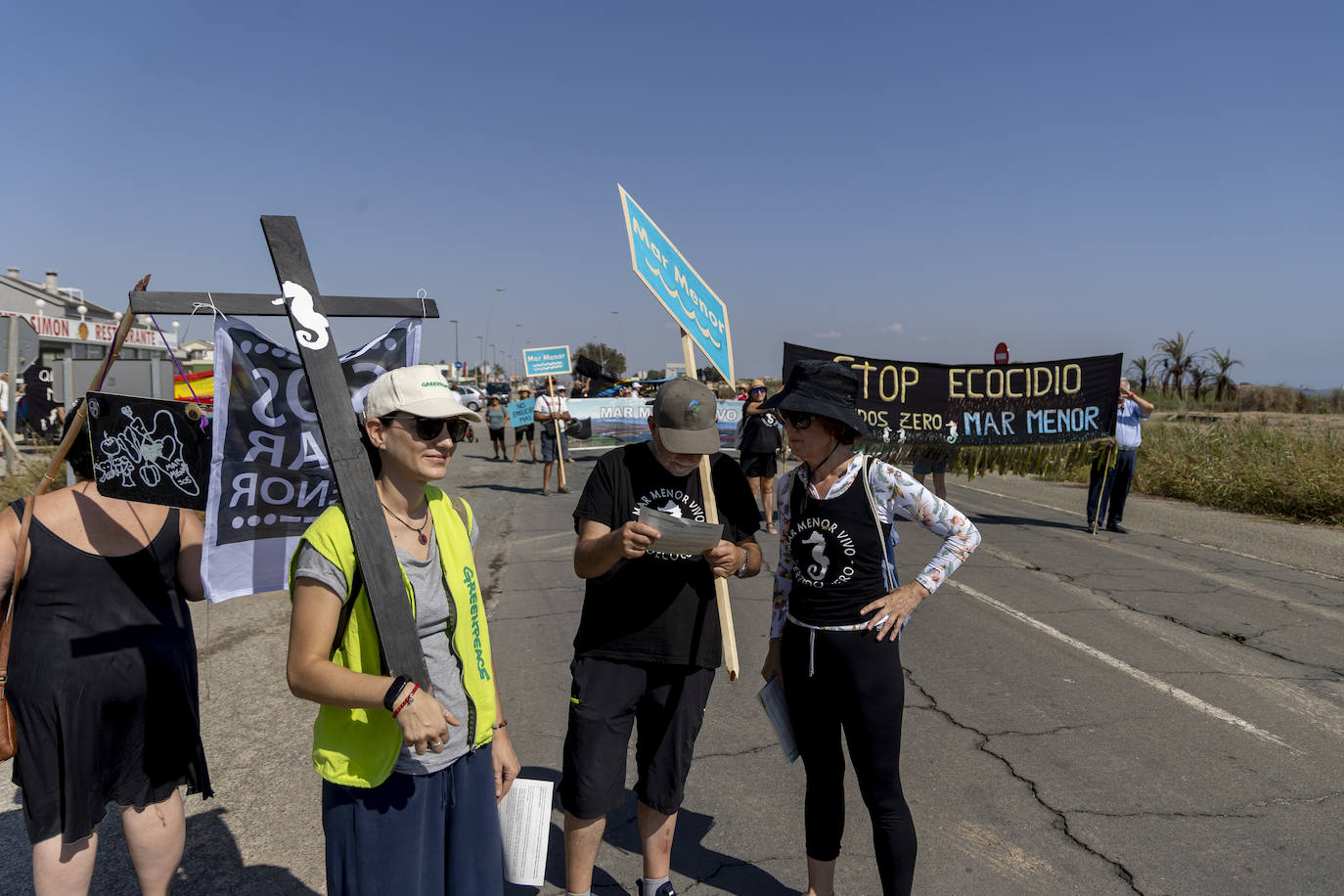 La manifestación en la Rambla del Albujón por el Mar Menor, en imágenes
