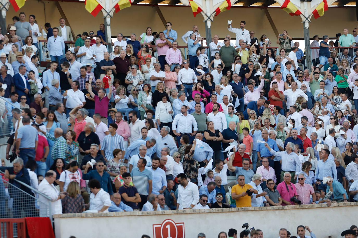 Las imágenes de la corrida de toros en Lorca