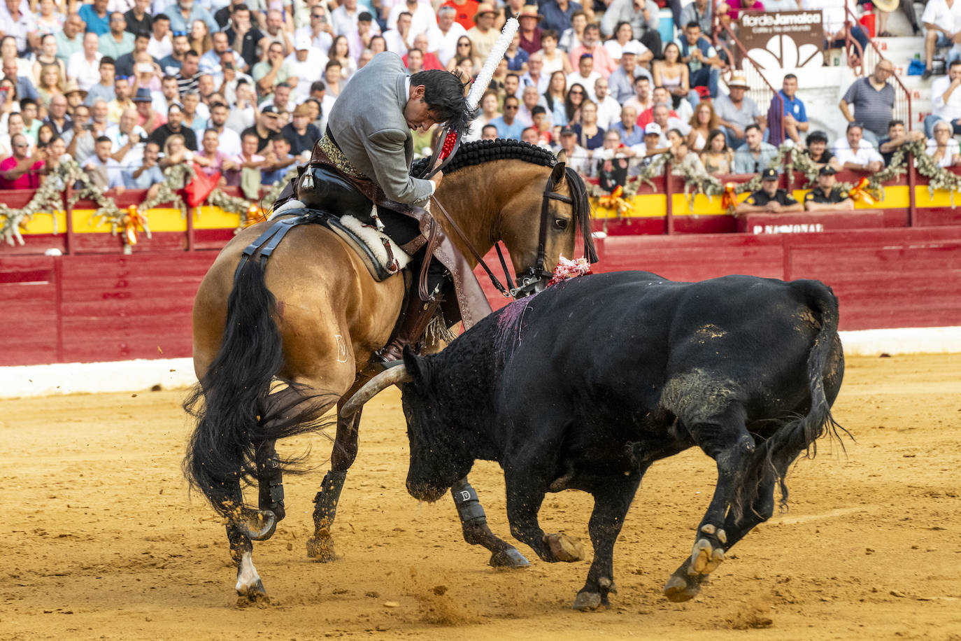 Las imágenes de la corrida de rejones en Murcia