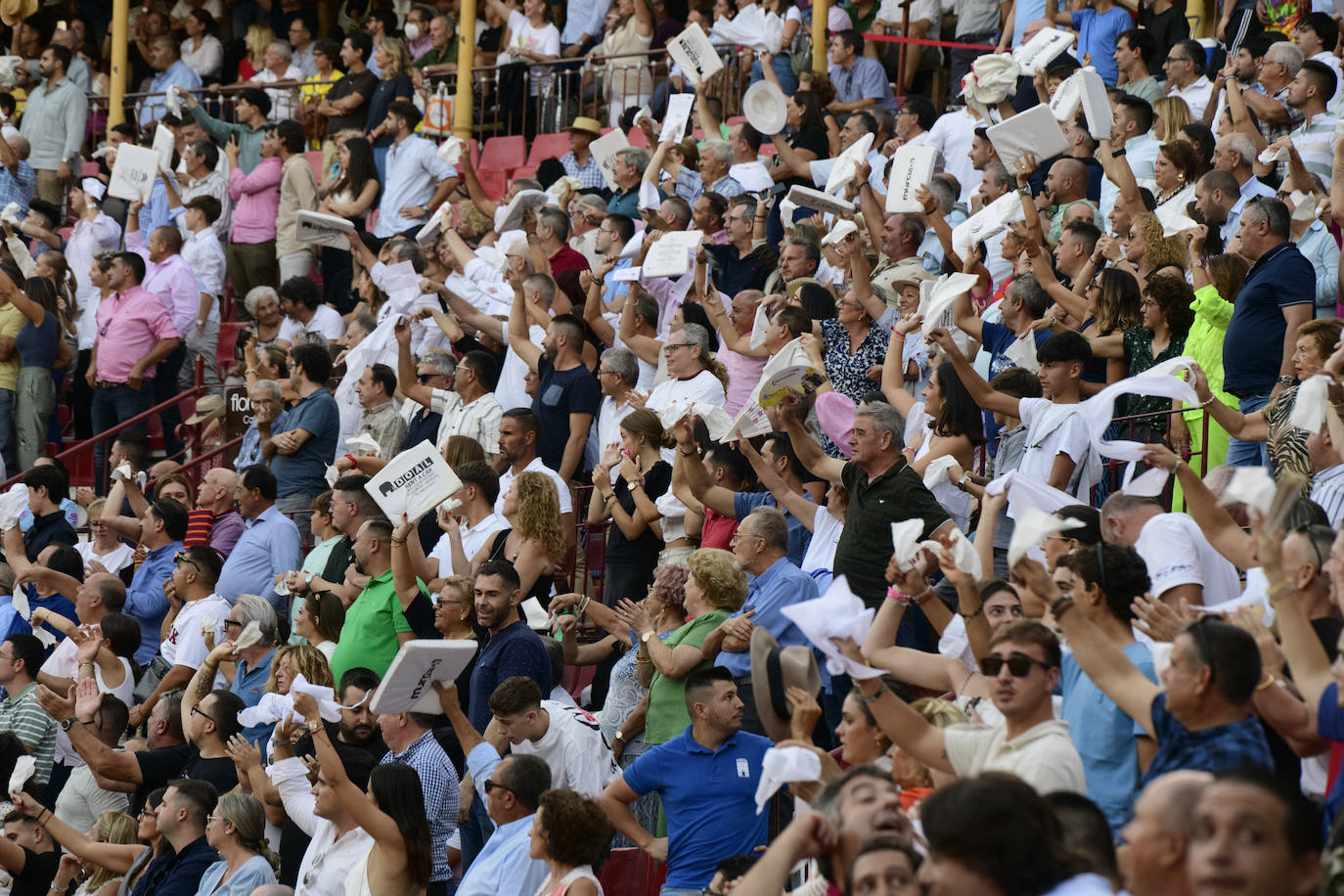 Las imágenes de la corrida de rejones en Murcia