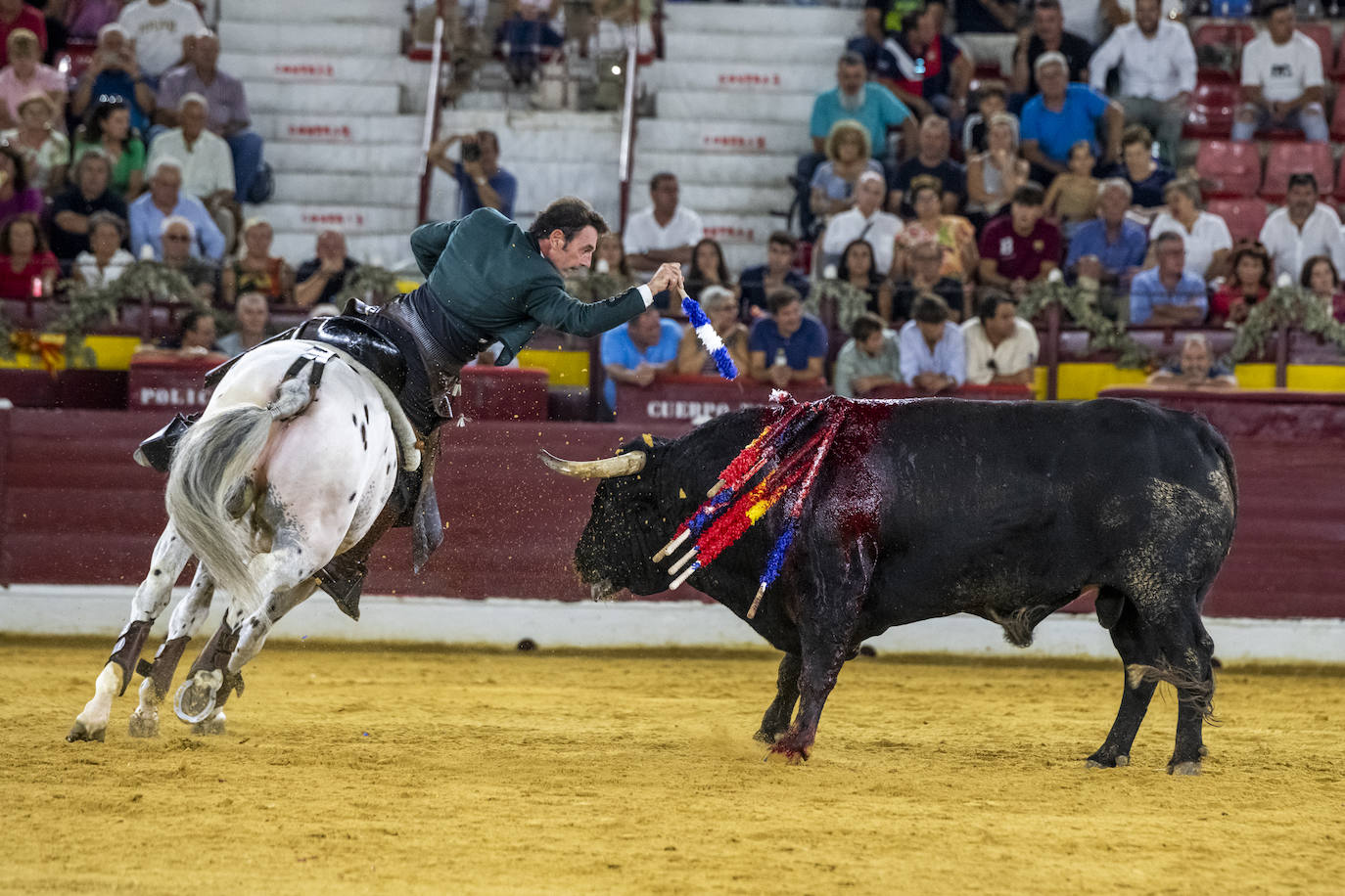 Las imágenes de la corrida de rejones en Murcia