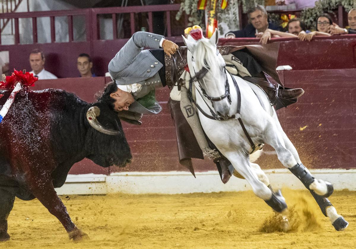 Las imágenes de la corrida de rejones en Murcia