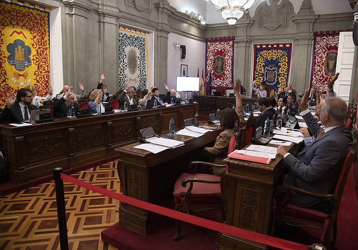El Pleno Municipal del Ayuntamiento de Cartagena, en imágenes