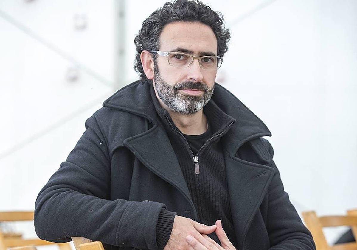 Jon Bilbao Lopategui (Ribadesella, Asturias, 1972).