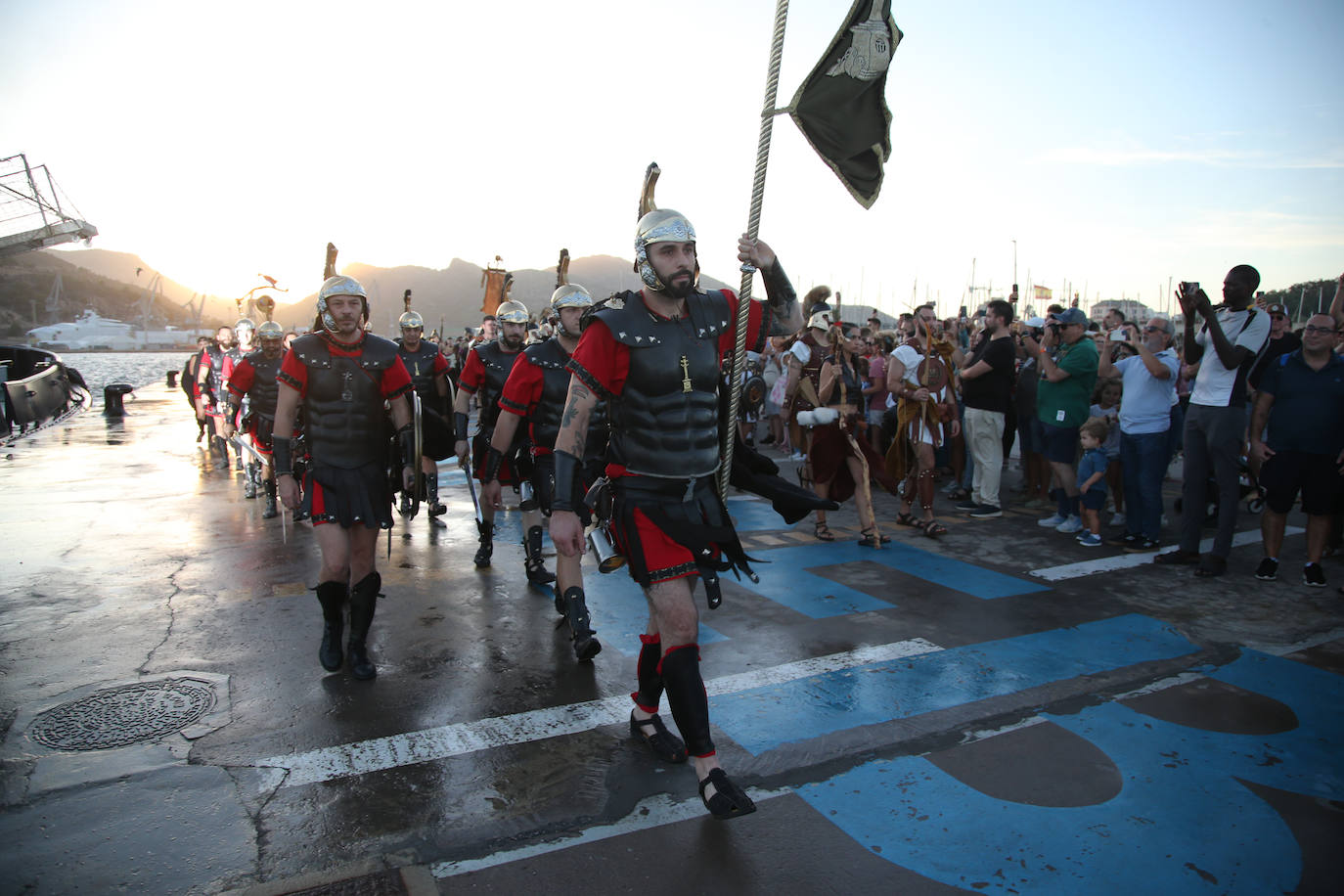 Las imágenes del Desembarco y la Contratación de Mercenarios de Carthagineses y Romanos