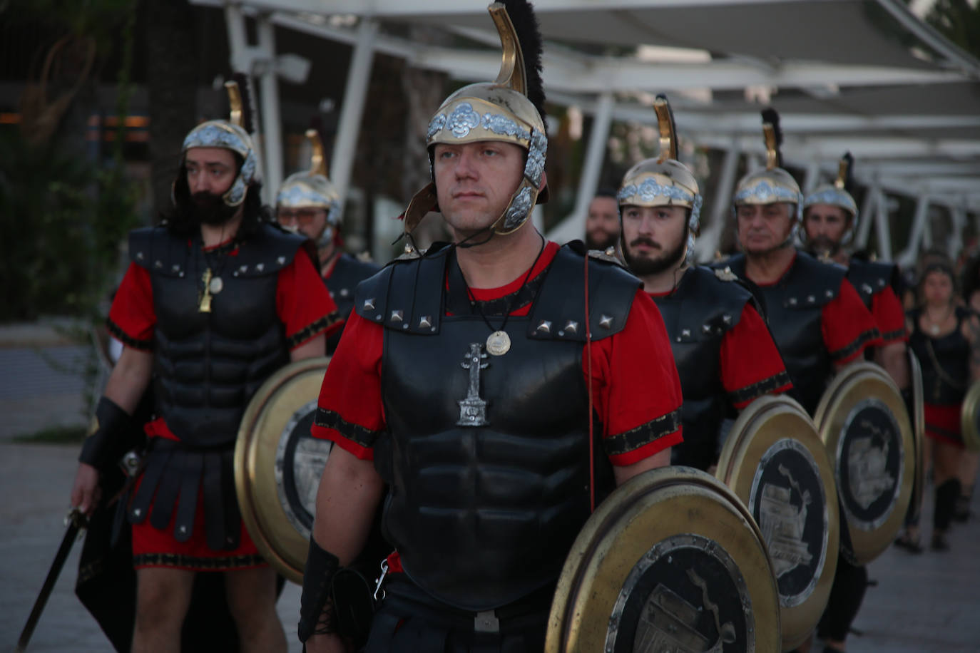 Las imágenes del Desembarco y la Contratación de Mercenarios de Carthagineses y Romanos