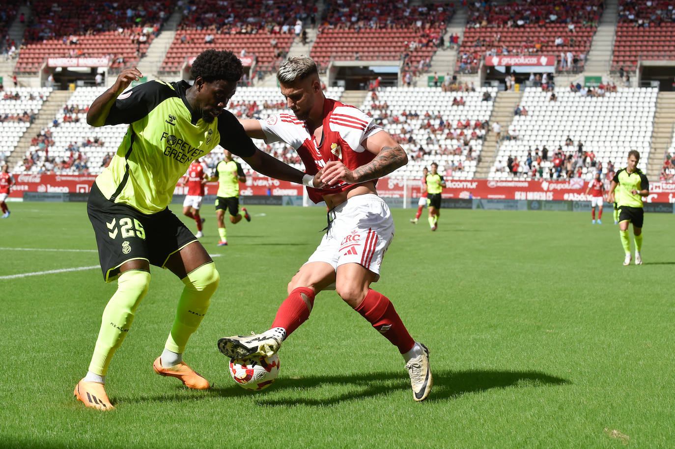 La derrota del Real Murcia frente al Betis Deportivo en el Enrique Roca, en imágenes