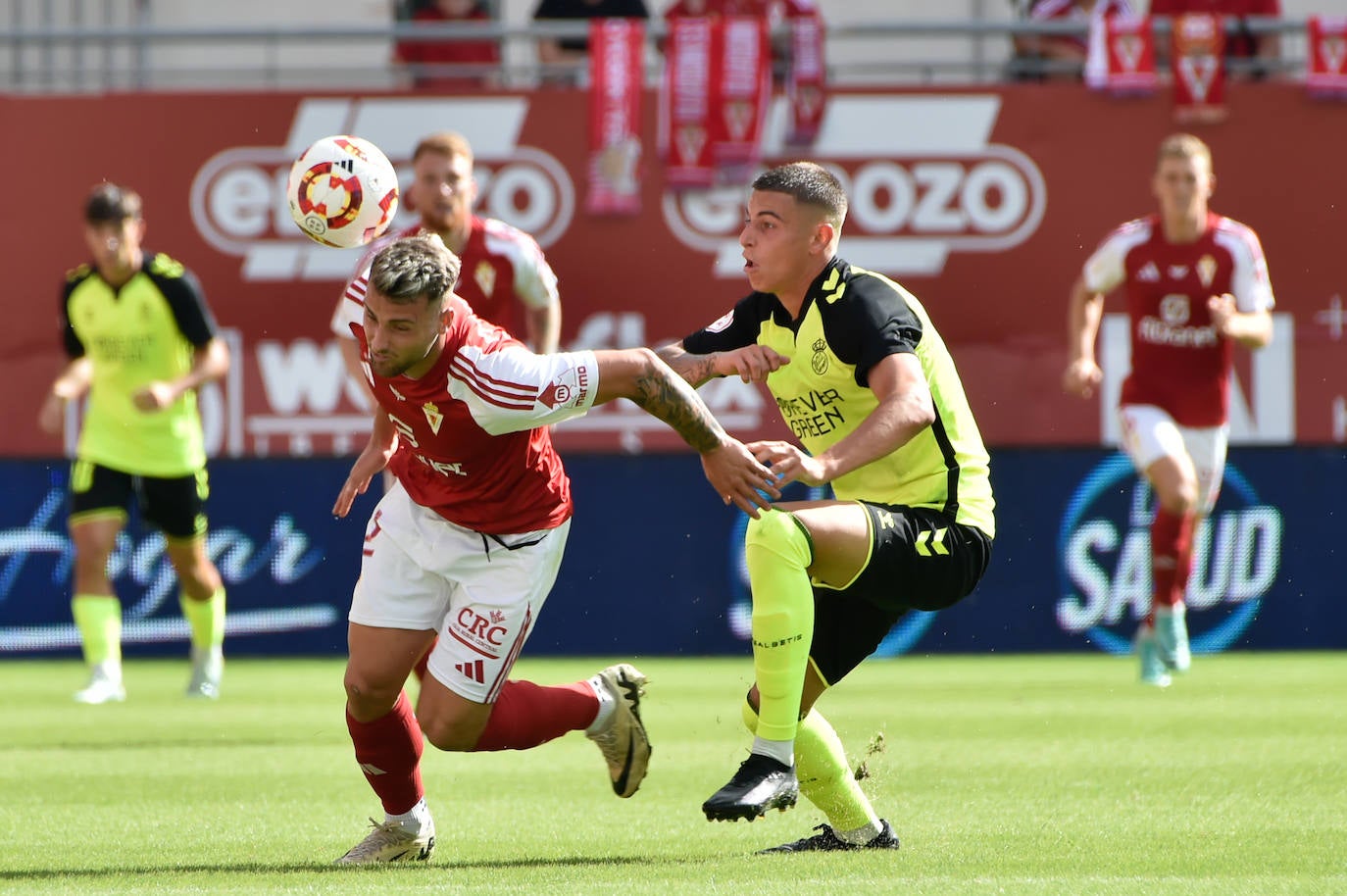 La derrota del Real Murcia frente al Betis Deportivo en el Enrique Roca, en imágenes