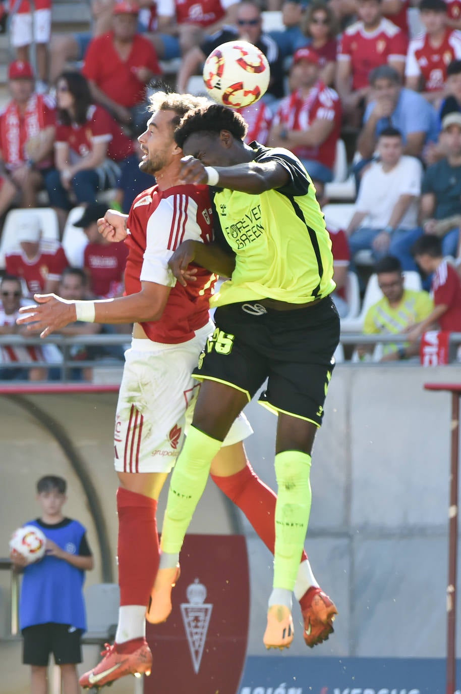 La derrota del Real Murcia frente al Betis Deportivo en el Enrique Roca, en imágenes