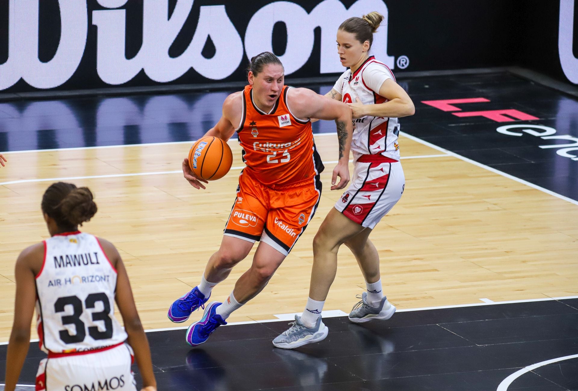 Las imágenes del partido de la Supercopa entre Valencia Basket y Zaragoza