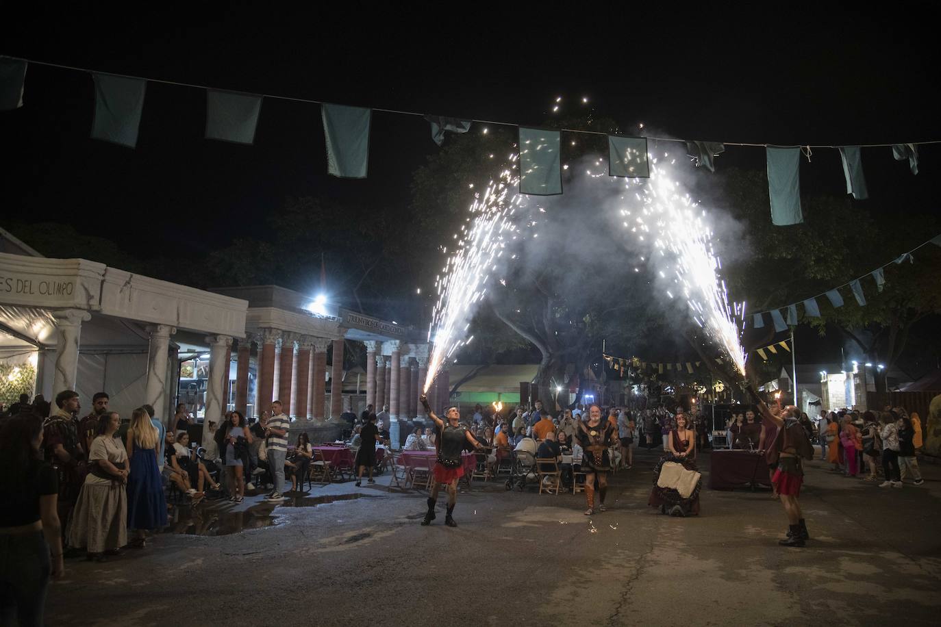 Las imágenes del apagado del Fuego Sagrado de Carthagineses y Romanos