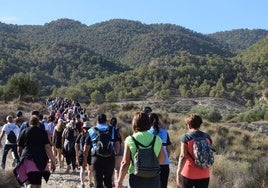 La ruta de senderismo en el Cejo de los Enamorados de Lorca congrega a 378 personas en los Juegos Deportivos del Guadalentín.