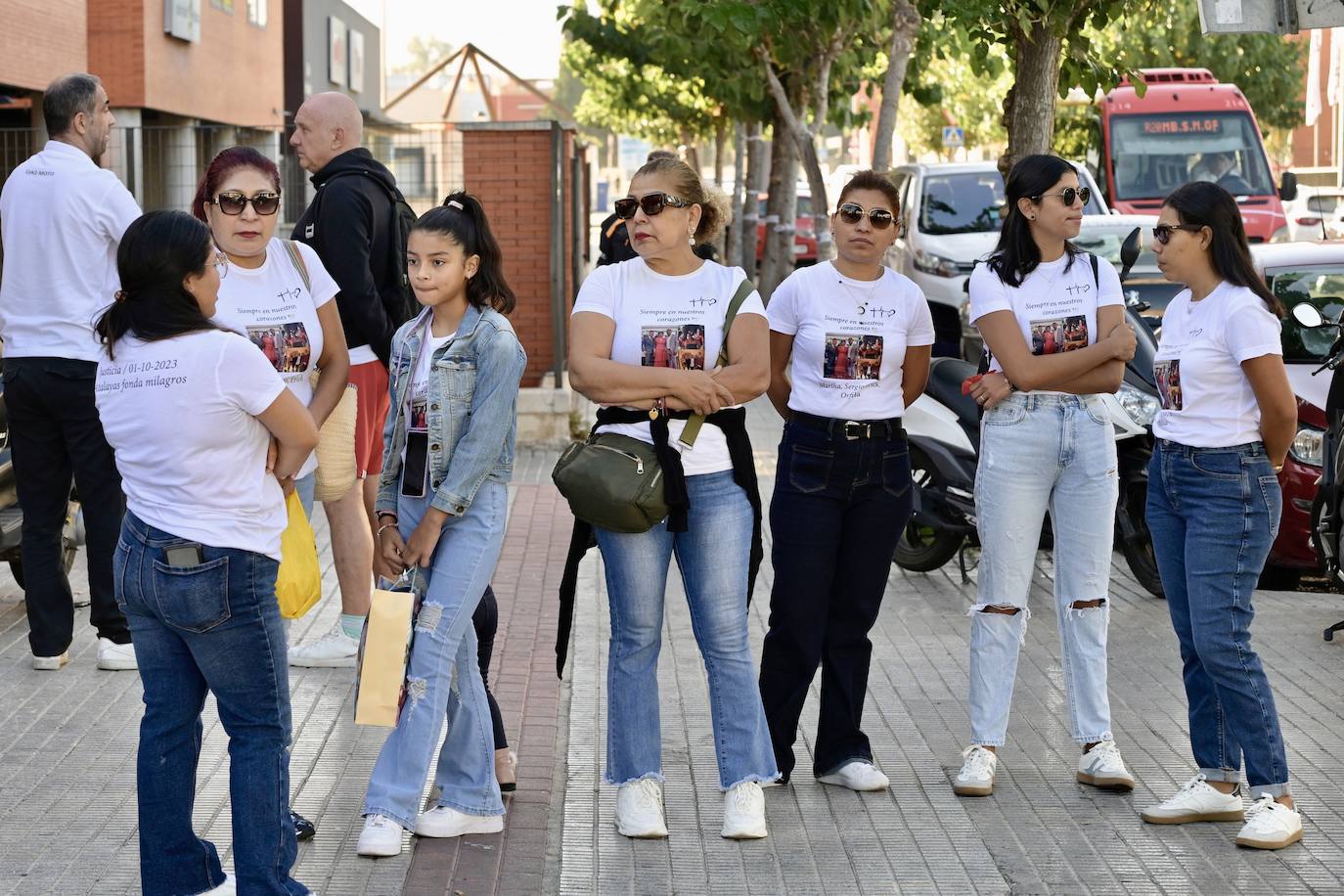 Homenaje a las víctimas de la tragedia de Atalayas, en imágenes