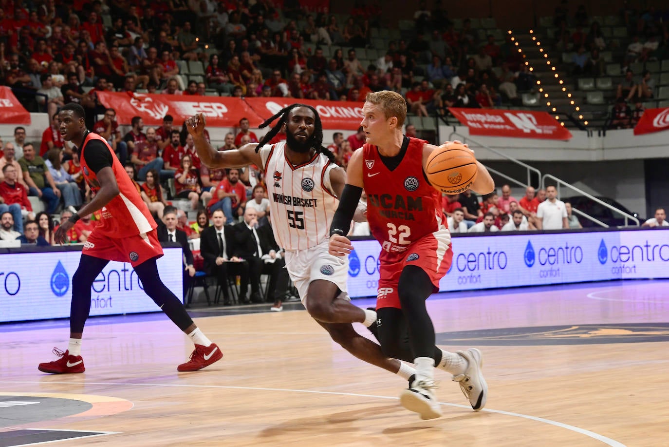 Las imágenes del UCAM Murcia-Manisa Basket (97-103)
