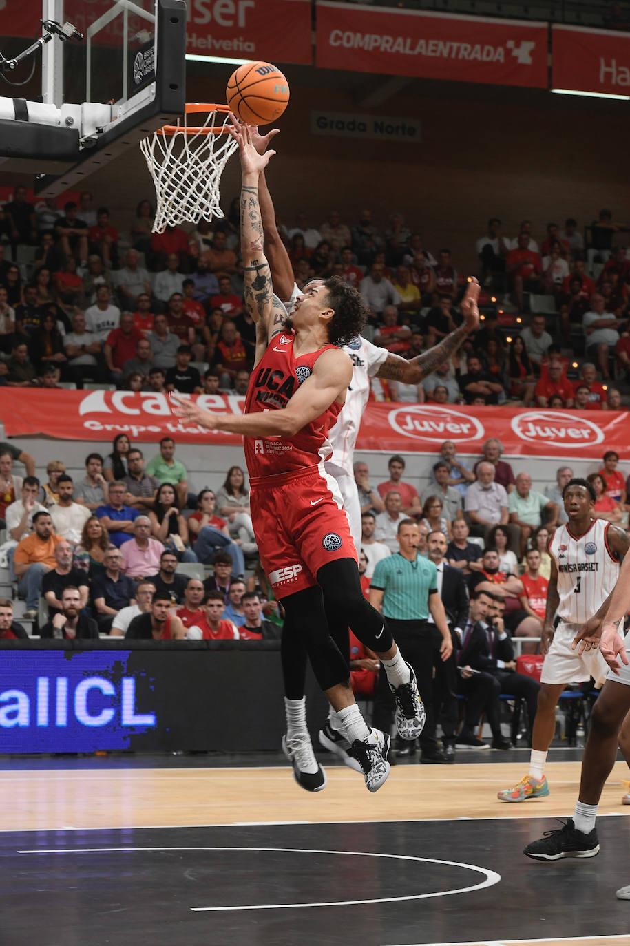 Las imágenes del UCAM Murcia-Manisa Basket (97-103)