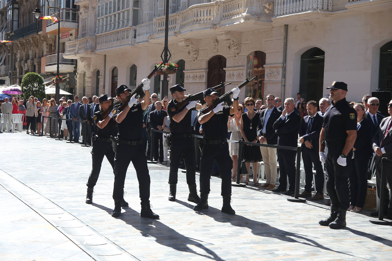 Acto del patrón de la Policía Nacional en Cartagena, en imágenes