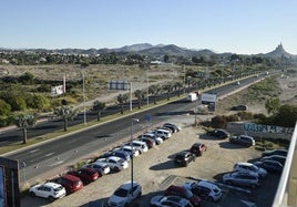 Terrenos ubicados entre Reino de Murcia y Juan de Borbón, que acogerán la urbanización de Metrovacesa y la ciudad deportiva del Real Murcia.