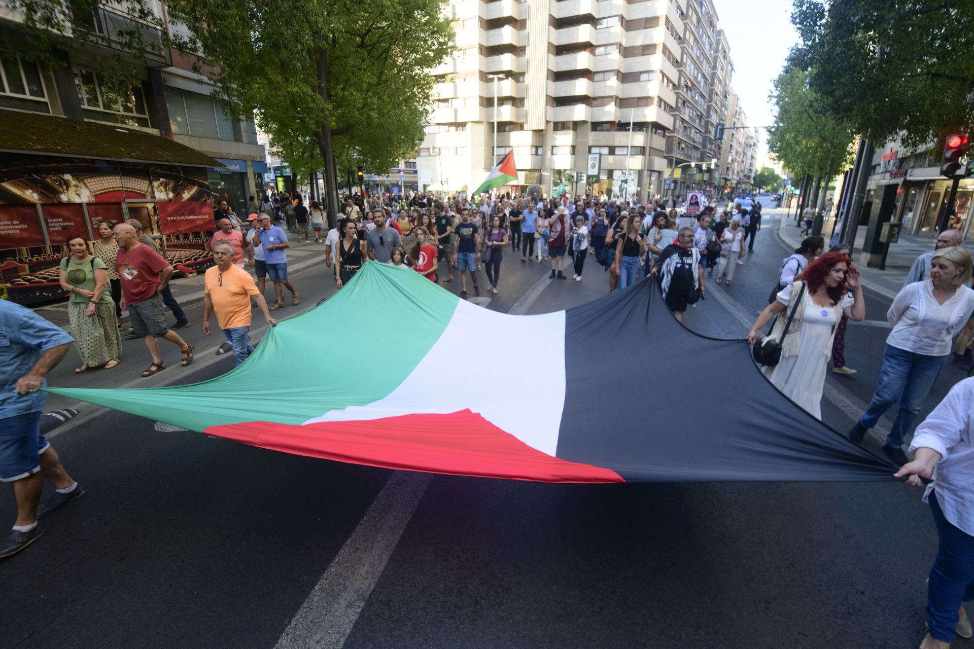 La marcha de apoyo al pueblo palestino en Murcia, en imágenes