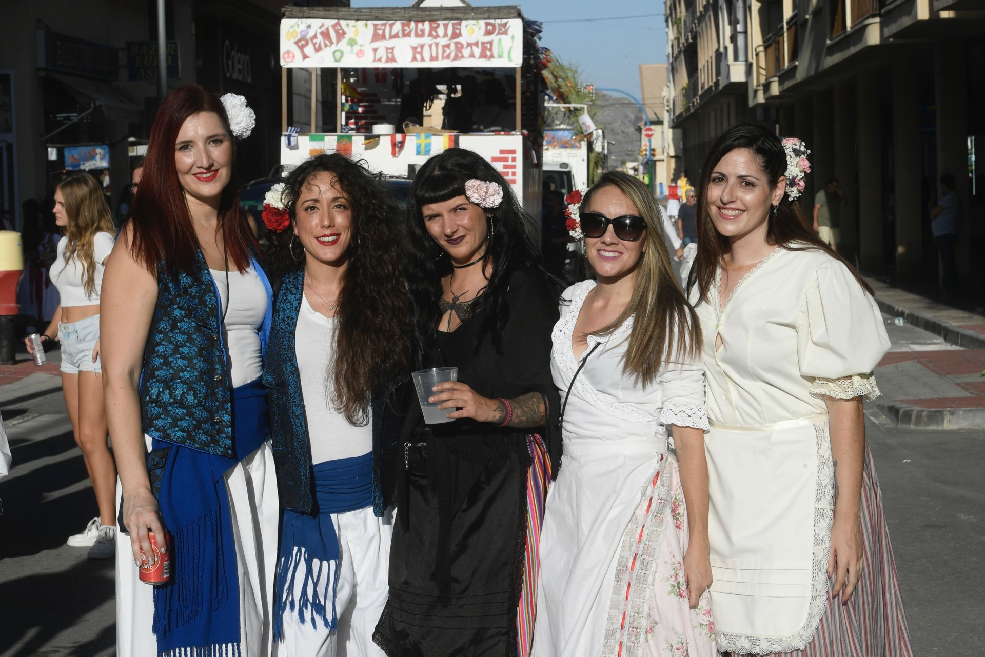 Más de medio centenar de carrozas desfilan en el Bando de la Huerta de Santomera