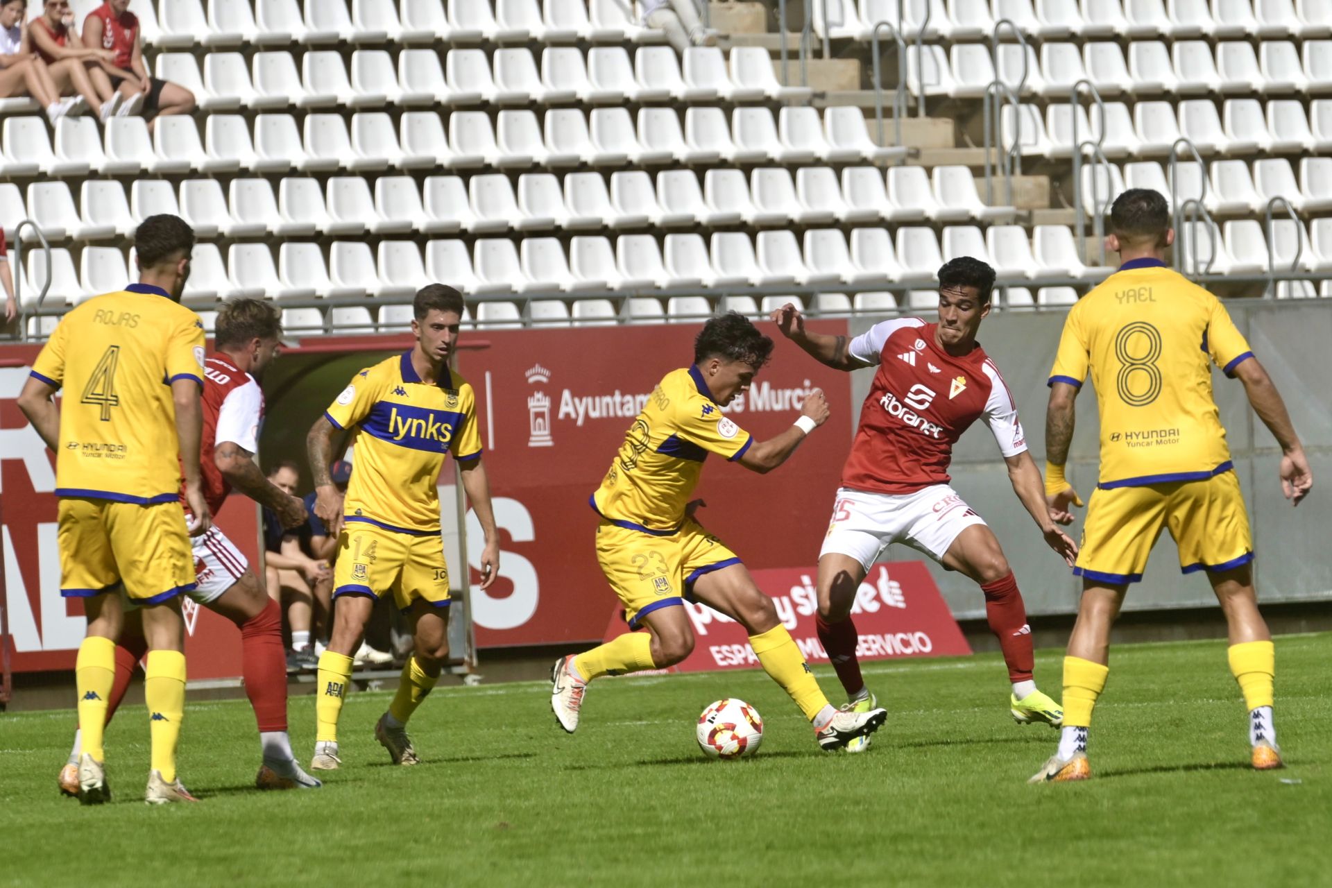 Las imágenes del partido entre el Real Murcia y el Alcorcón