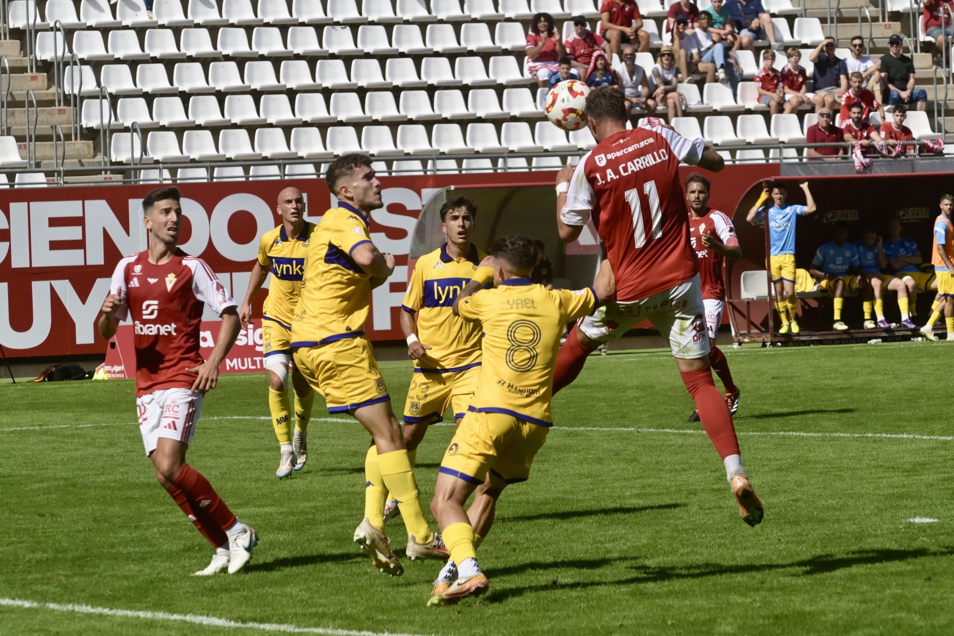 Las imágenes del partido entre el Real Murcia y el Alcorcón