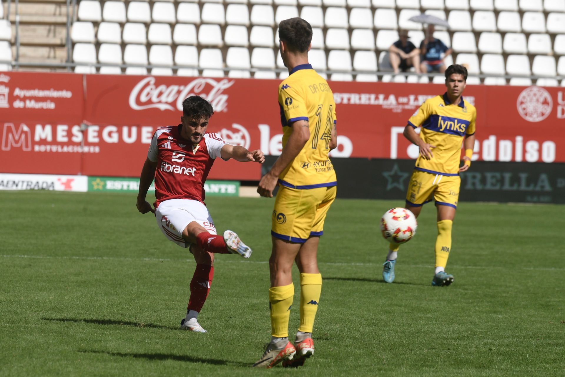 Las imágenes del partido entre el Real Murcia y el Alcorcón