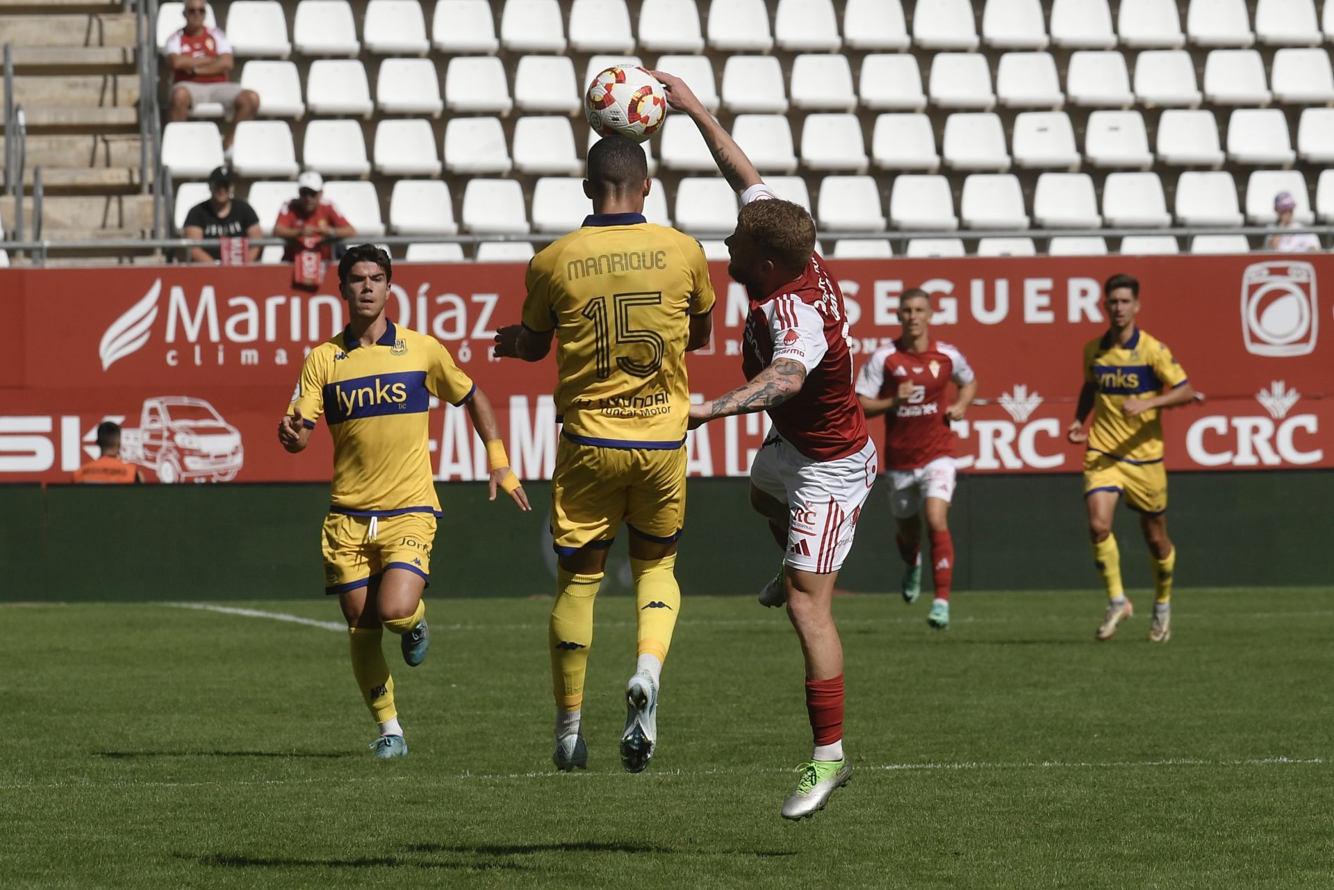 Las imágenes del partido entre el Real Murcia y el Alcorcón