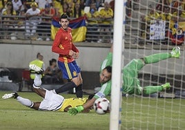 Última visita. Morata marcó el 2-2 a tres minutos de final en el amistoso disputado ante Colombia en Murcia el 14 de junio de 2017.