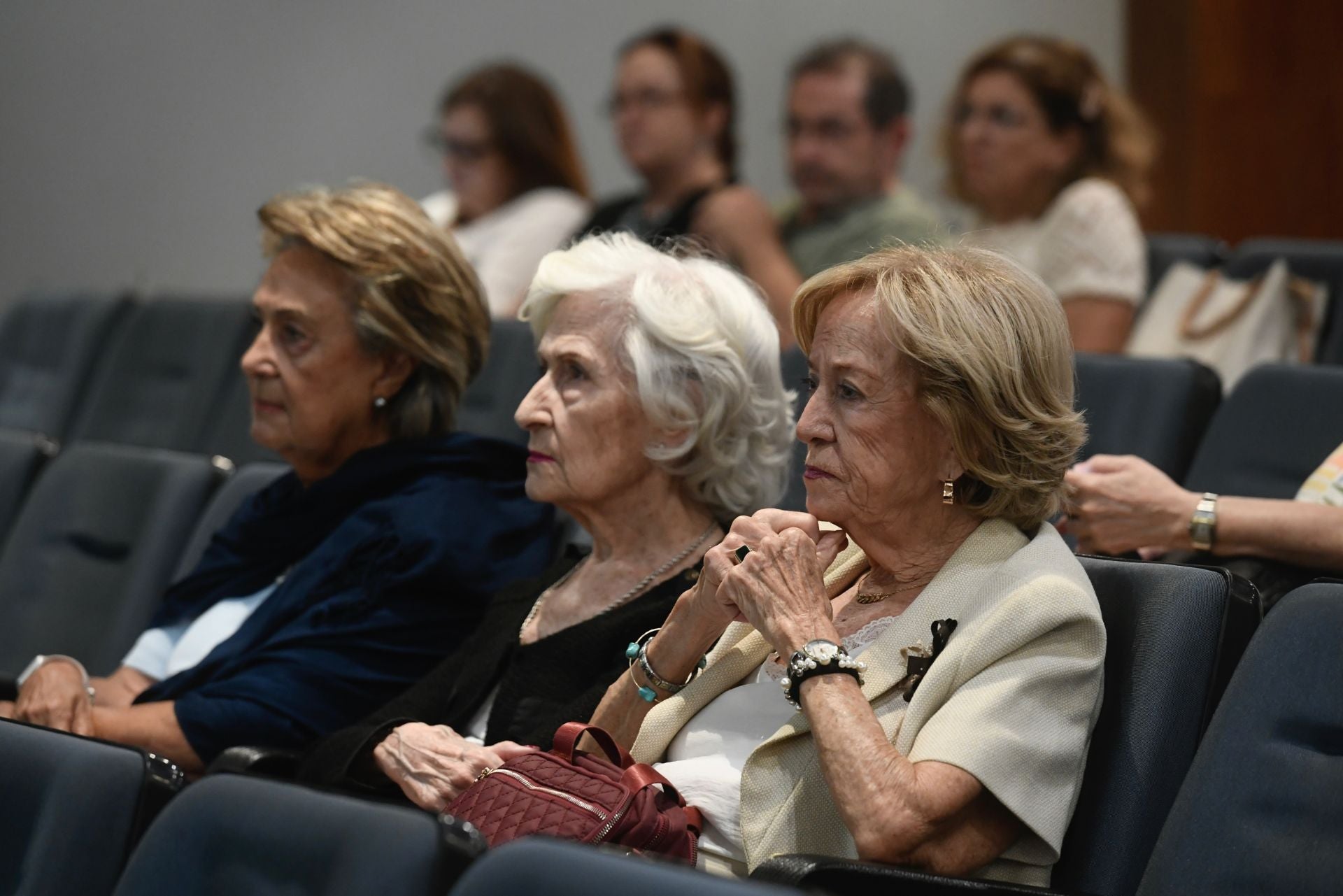 Las dudas de Raúl Quinto en el Aula de Cultura de LA VERDAD