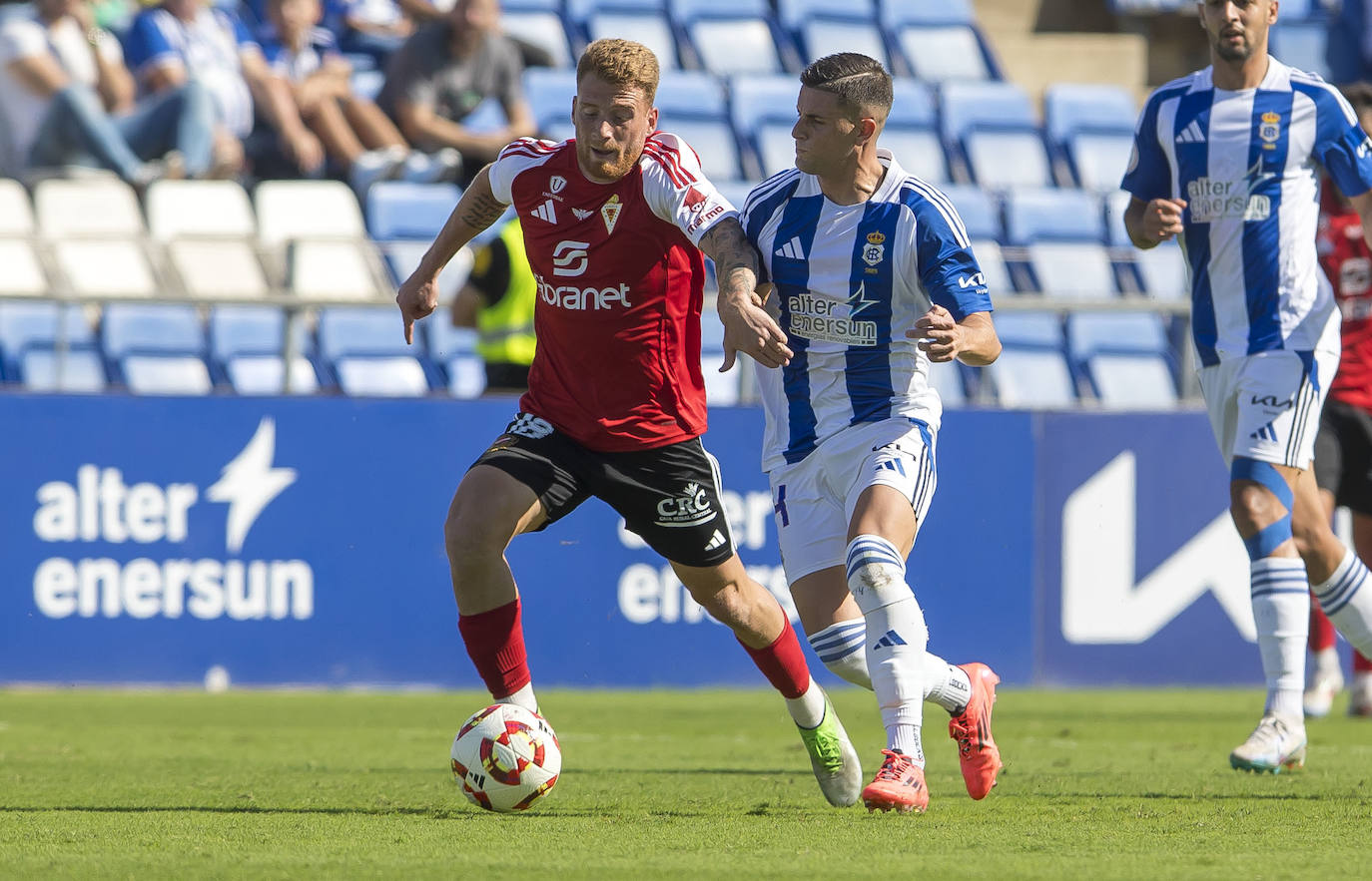 La victoria del Real Murcia frente al Recreativo de Huelva, en imágenes