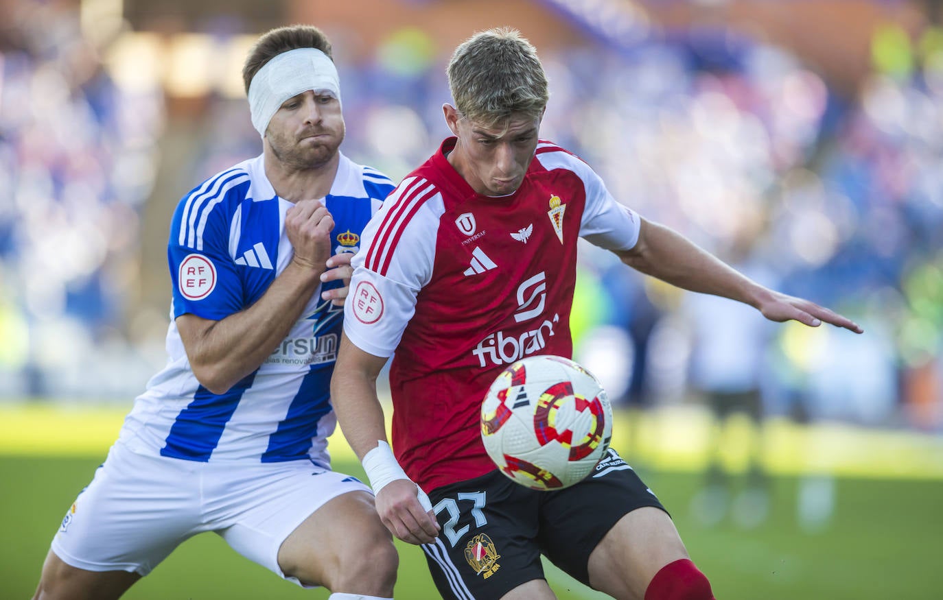 La victoria del Real Murcia frente al Recreativo de Huelva, en imágenes