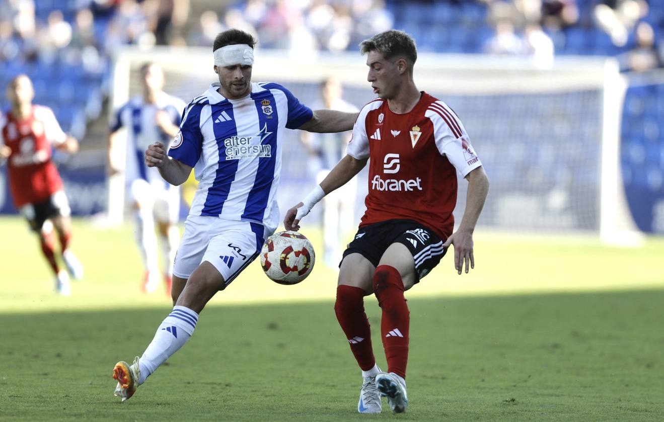 La victoria del Real Murcia frente al Recreativo de Huelva, en imágenes