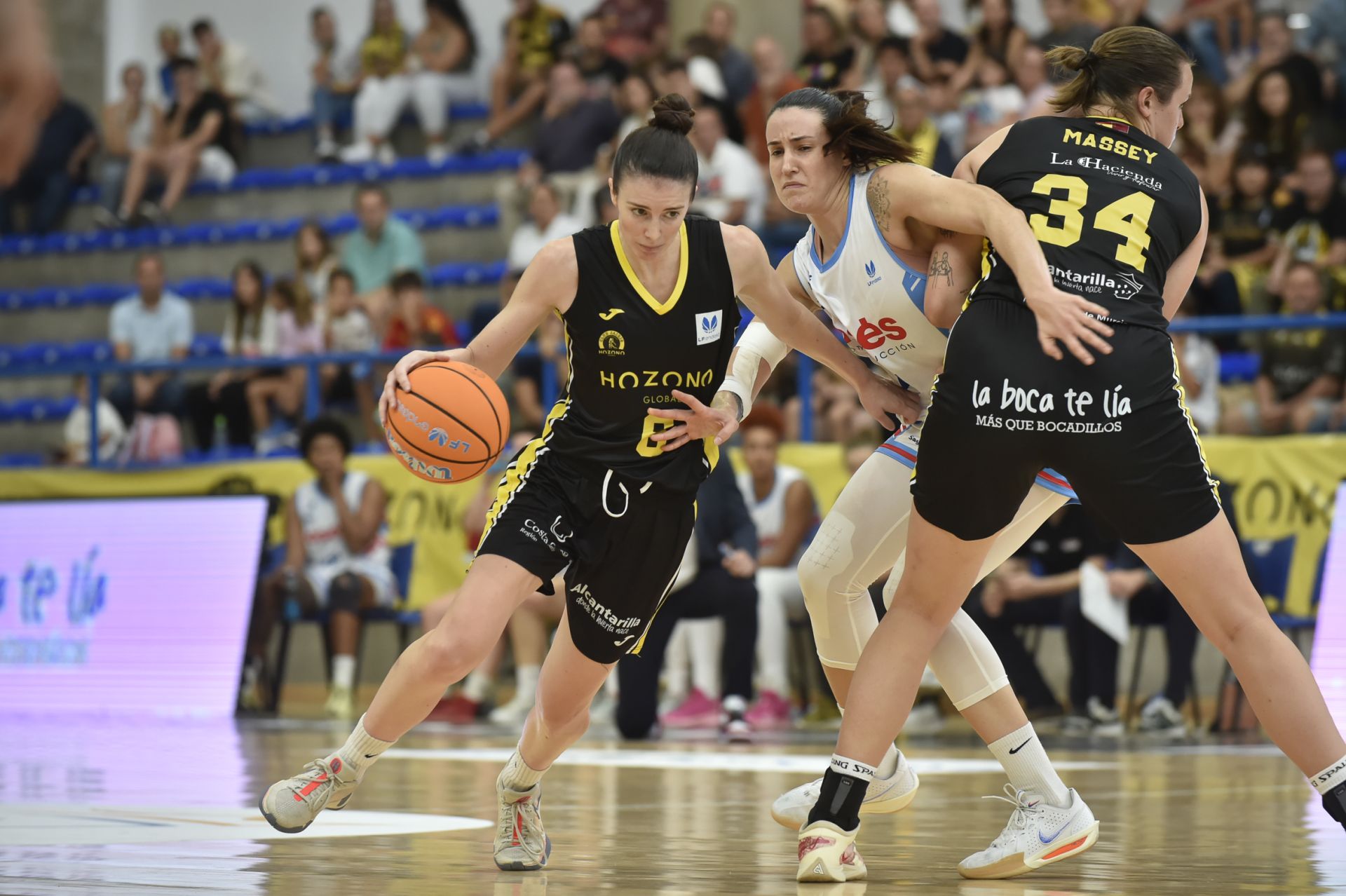 El Hozono Jairis pasa por encima del Ardoi (79-45)