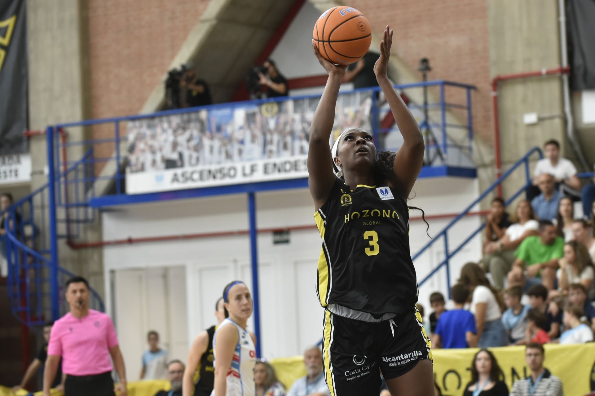 El Hozono Jairis pasa por encima del Ardoi (79-45)