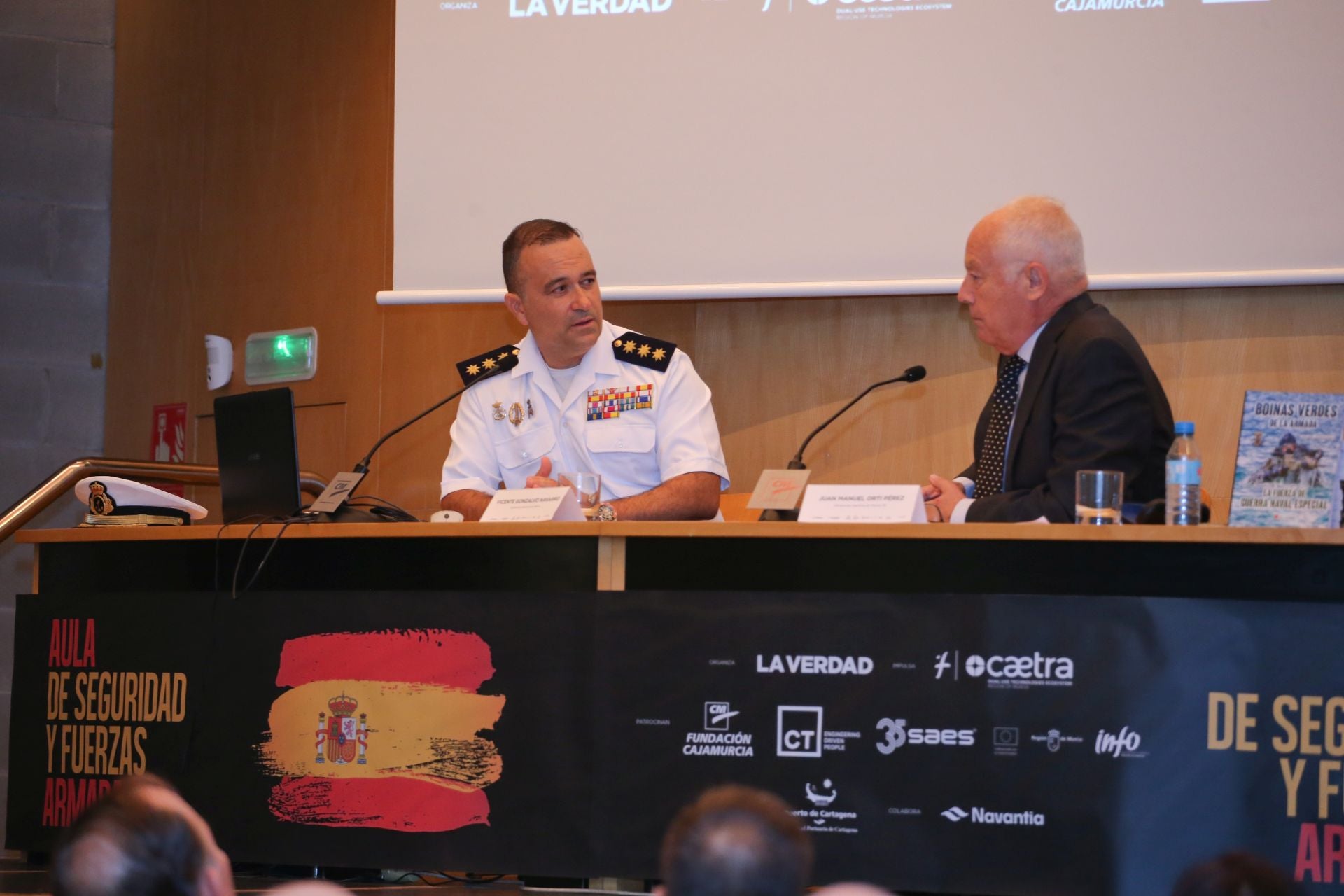 Acto de presentación del libro &#039;Boinas Verdes de la Armada&#039;, en imágenes