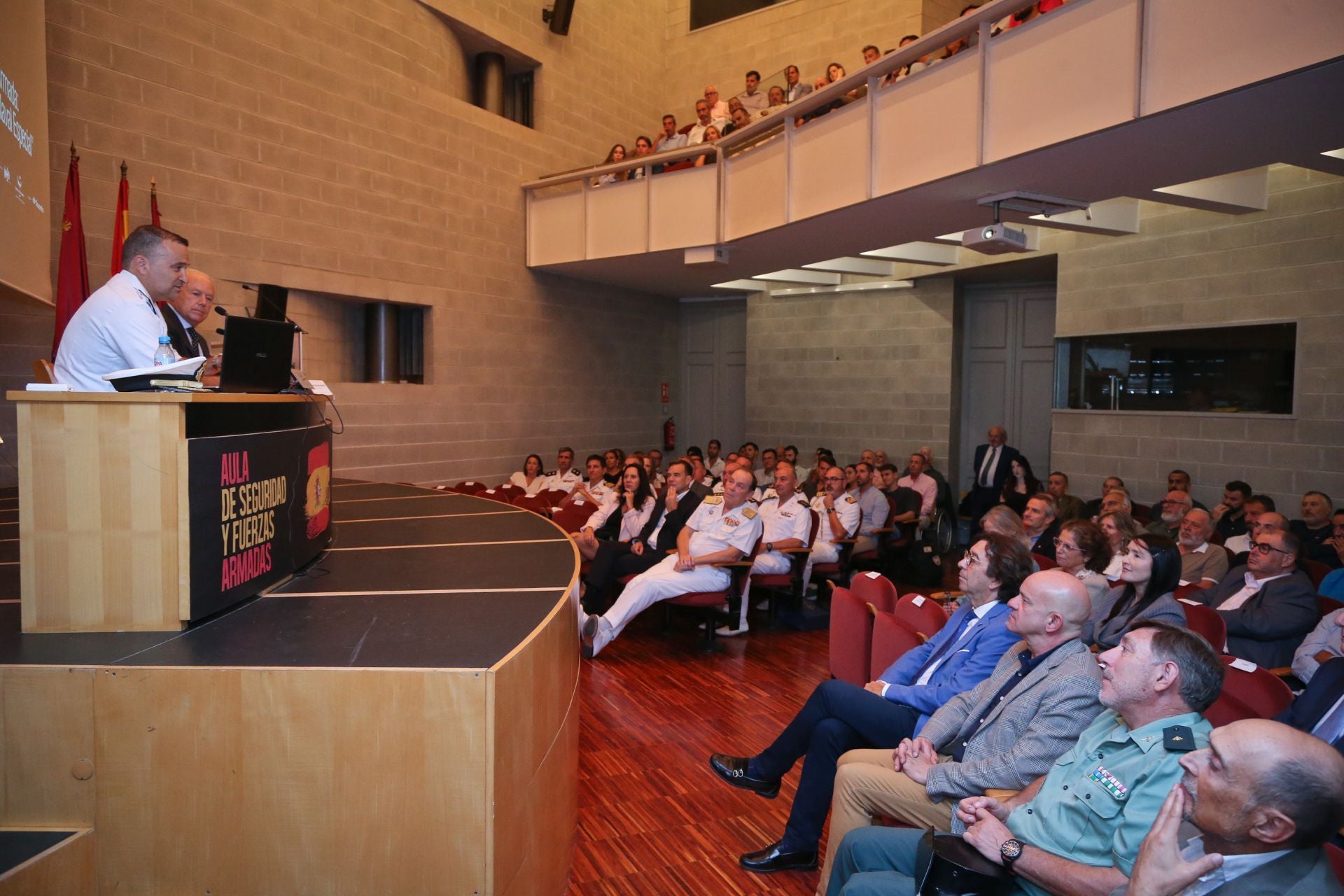 Acto de presentación del libro &#039;Boinas Verdes de la Armada&#039;, en imágenes